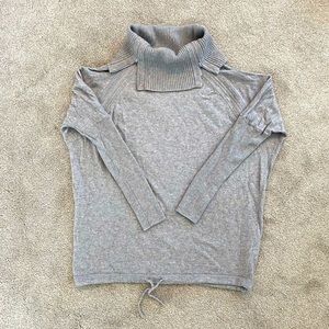 Seraphine maternity and nursing sweater size small